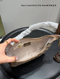 Lady Lunetta Small Shoulder Bag