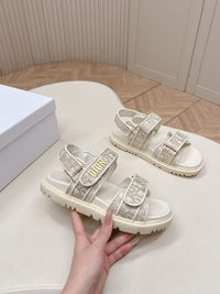 Dioract Sandals