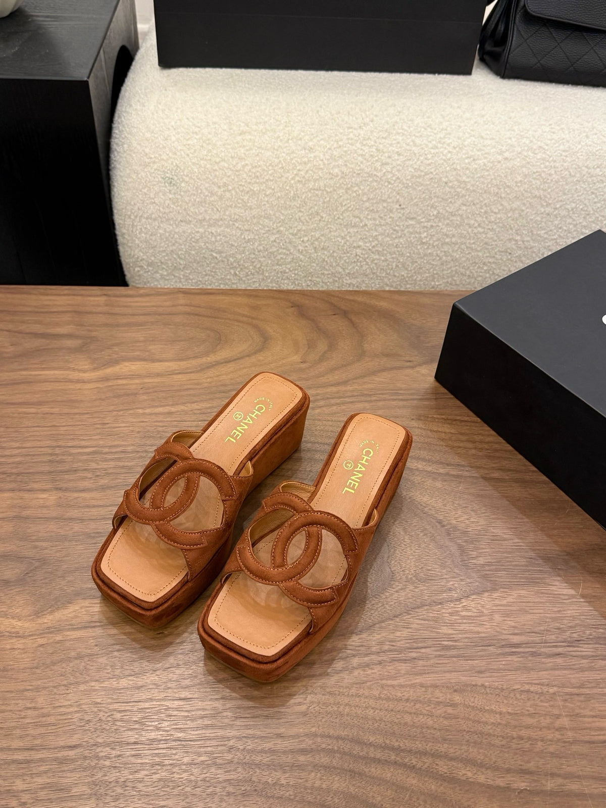 26S Platform Sandals