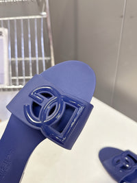 DG Cutout Slides