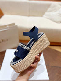 Dentelle Wedge Sandals