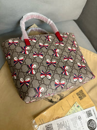 Supreme Tote