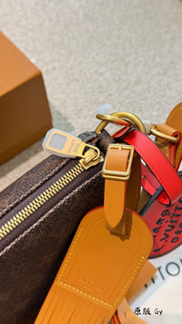 Monogram Dust Pochette Accessoires