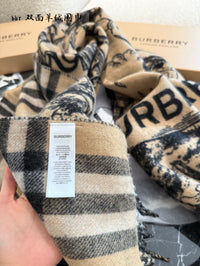 Reversible Knight Cashmere Scarf