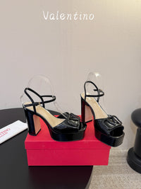 VLogo Signature Platform Sandals