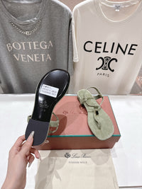 Mindil Suede Sandals