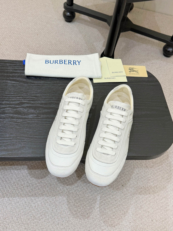 Knight Runner Sneakers