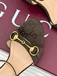 Donna Wedge Sandals