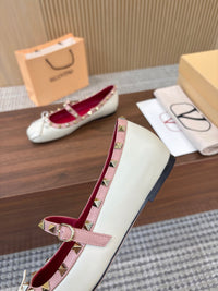 Garavani Mary Jane Rockstud Ballerinas