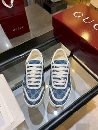 Stretch Low Top Trainers