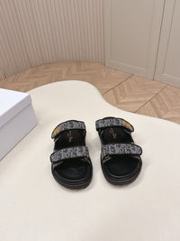 Dioract Sandals