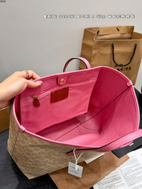 City Tote Bag