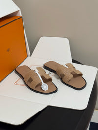 Oasis Sandals