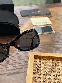 CH73761 Shield Sunglasses