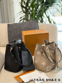 Néonoé Bucket Bag