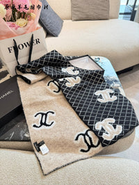 Reversible Scarf