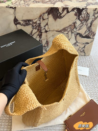 Le 5 À 7 Hobo Bag
