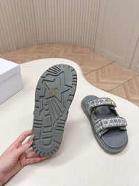 Dioract Sandals
