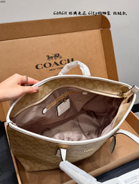 City Tote Bag