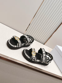 Dioract Sandals