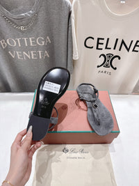 Mindil Suede Sandals