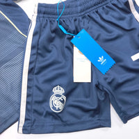 Real Madrid Vinícius Júnior No.7 Football Kit