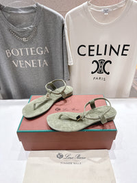 Mindil Suede Sandals