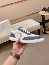 G Move Sneakers