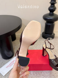 VLogo Signature Platform Sandals