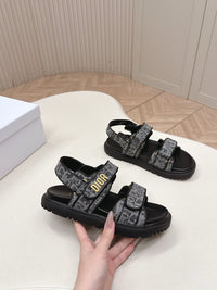 Dioract Sandals