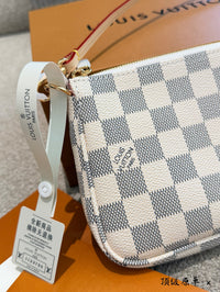 Pochette Accessoires Bag