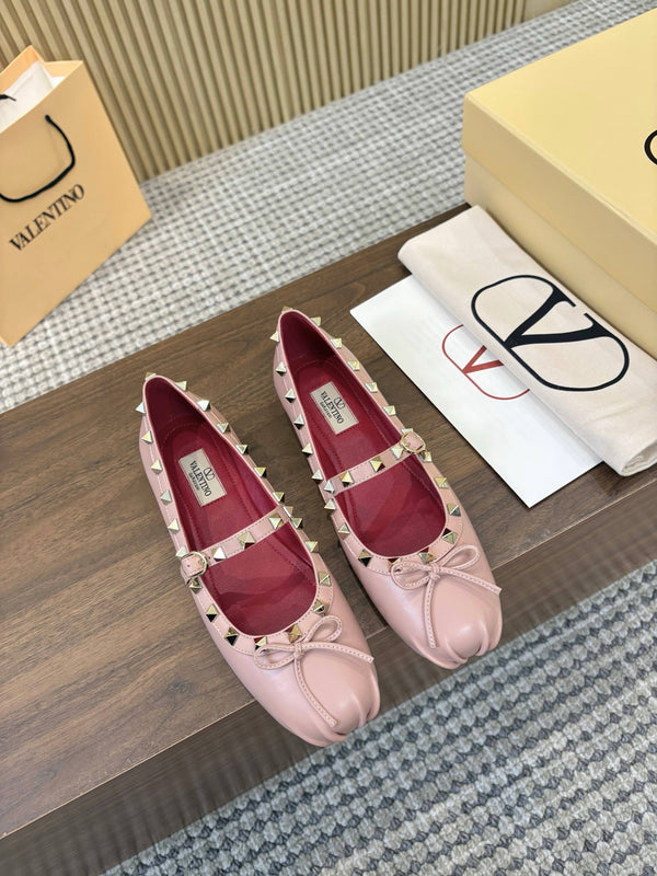 Garavani Mary Jane Rockstud Ballerinas