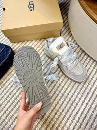 Lowmel Sneakers