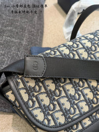 Jett Messenger Bag