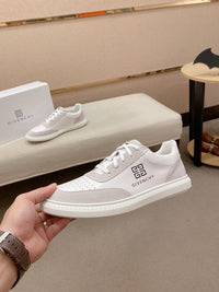 G Move Sneakers
