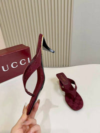 Vittoria Thong Sandals