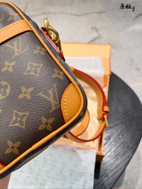 Danube Bag