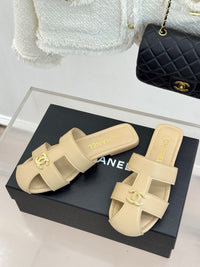 26M Leather Mules