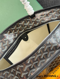 Artois PM Tote Bag