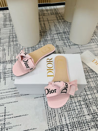 J'Adior Slides