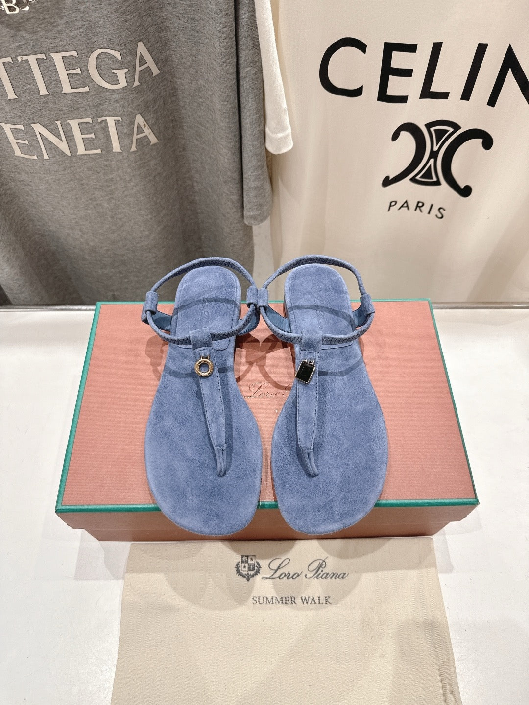 Mindil Suede Sandals