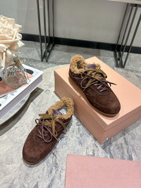 Gymnasium Suede Sneakers