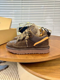 Lowmel Sneakers
