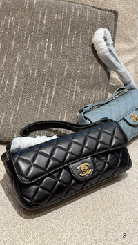 26S Flap Shoulder Bag