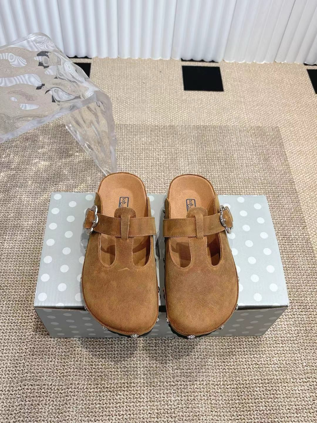 Paris Chunky Suede Clogs