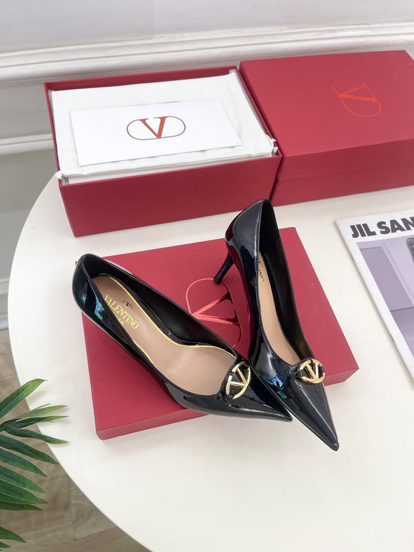 Garavani VLogo Patent Leather Pumps 6cm