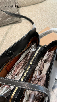 Elise Shoulder Bag