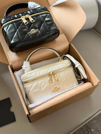 Rainer 18 Crossbody Bag