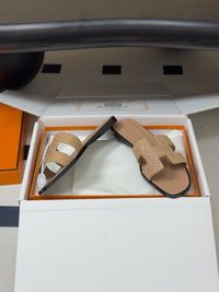 Oasis Sandals