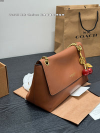 Chelsea Shoulder Bag 30